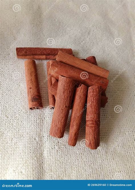 Cinnamon Has Many Benefits and Uses. Stock Photo - Image of herbs, cinnamon: 269639160