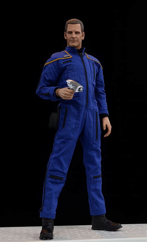 Review and photos of Captain Archer Star Trek Enterprise sixth scale action figure