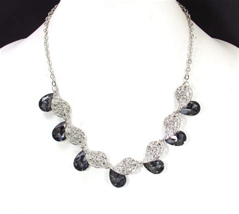 GRAY AND CLEAR CRYSTAL NECKLACE - Calisa Designs