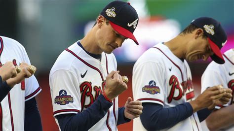 Braves Unveil Never-Before-Seen World Series Rings