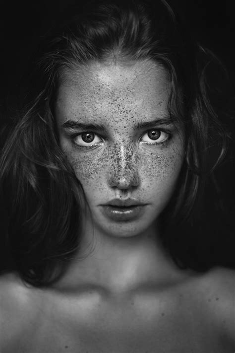 Jasmijn - Photography: Agata Serge Model: Jasmijn | Portrait, Black and white portraits ...