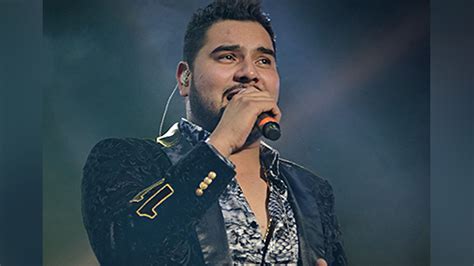 El vocalista de la Banda MS, Alan Ramírez orgulloso de la cicatriz que lleva en el cuello ...