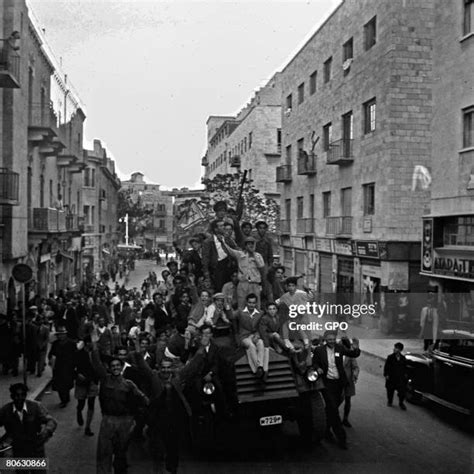 Israeli Police Car Photos and Premium High Res Pictures - Getty Images