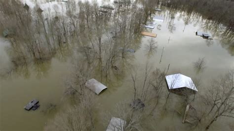 Mississippi Flooding: Hundreds Of Homes Inundated As More Rain Expected : NPR