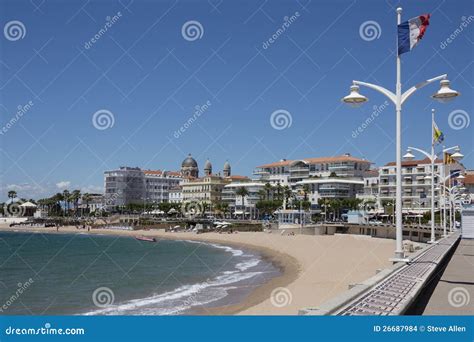 St. Raphael - French Riviera Editorial Stock Image - Image of sand, cote: 26687984