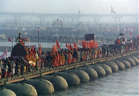 10 Awesome Facts About the Kumbh Mela!