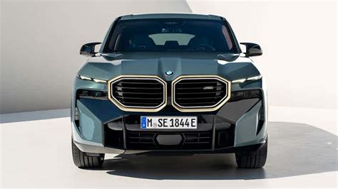 New BMW XM revealed: price, specs and release date | carwow