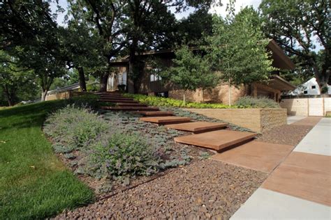 2016 Landscape Award: Minnesota Nursery & Landscape Association What began as a request for ...