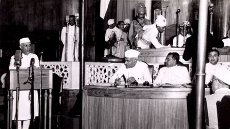 No, Nehru didn’t hoist India’s first tricolour at Red Fort. And British ...