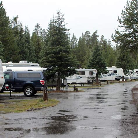 Yellowstone National Park: 12 RV Parks and Campgrounds inside the Park