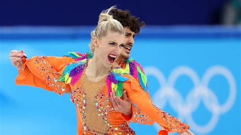 All 3 Canadian ice dance teams qualify for Olympic free dance | CBC Sports