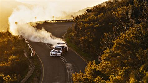 Drift Racer Tears Across South African Mountain Pass at 150 MPH - InsideHook