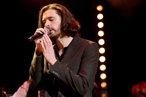 Hozier announces ‘Unreal Unearth’ 2023 tour: Get tickets today - Thelocalreport.in