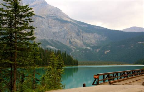 ADVENTURE BEFORE DEMENTIA: EMERALD LAKE, ALBERTA--(Part 11)