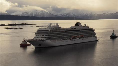 Viking Cruises ship docks safely in Norway after major rescue efforts - Good Morning America