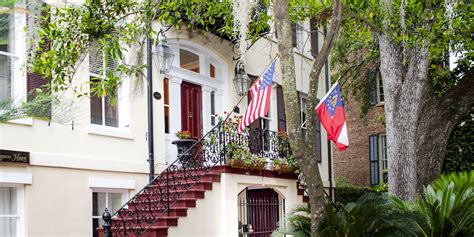 The Eliza Thompson House - Historic Boutique Hotel in Downtown Savannah