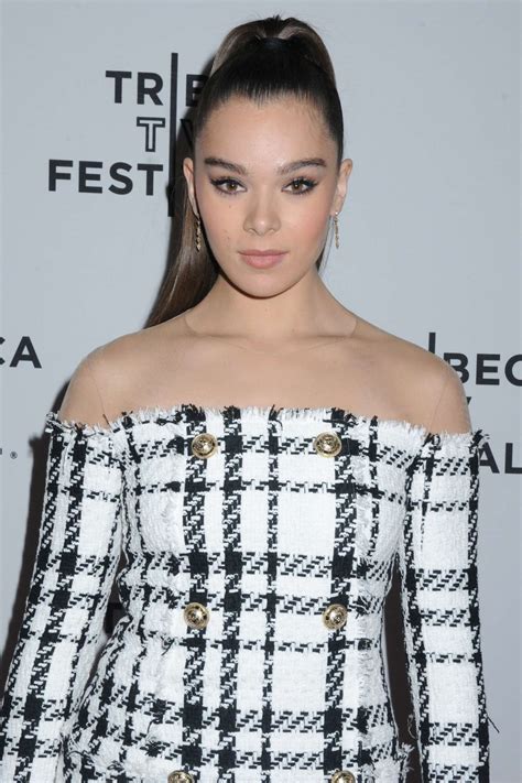 Hailee Steinfeld - Dickinson NY Screening-01 | GotCeleb