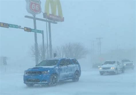 Intense blizzard pummels Texas Panhandle with inches of snow