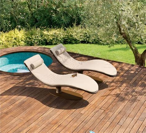 Ultra Modern Pool Lounge Chairs to Turn Your Backyard Into Retreat