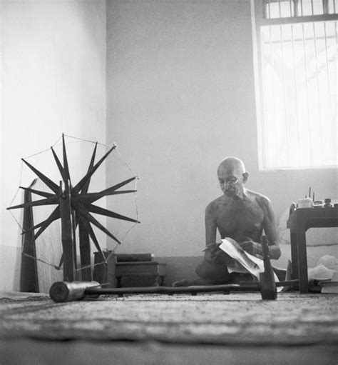 Gandhi and His Spinning Wheel: The Story Behind a Famous Photo | Time.com