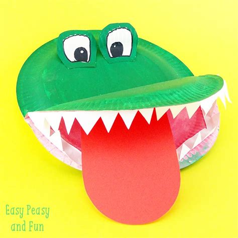 Crocodile Paper Plate Craft - Easy Peasy and Fun