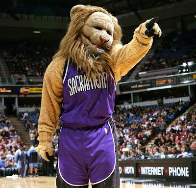 NBA Basketball Mascots: Sacramento Kings Slamson the Lion Pictures