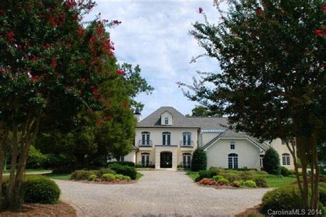 Following $100M Contract Extension, Mariners All-Star Kyle Seager Buys $4M NC Estate | American ...