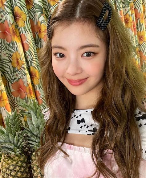 ITZY's Lia Shows Off Her Adorable Visuals In Latest Instagram Uploads ...