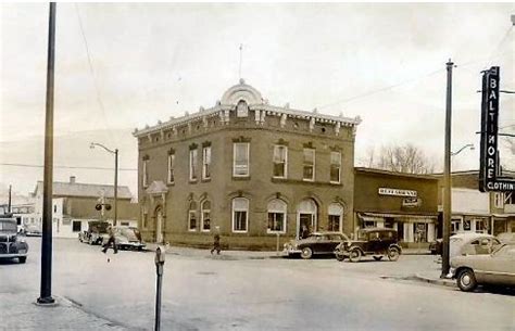 Newcomerstown Public Library ca. 1960 | Newcomerstown, House styles, Public library