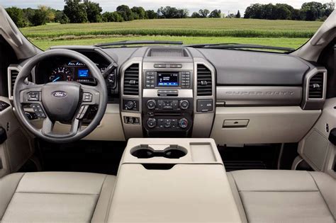 2019 Ford F-250 Super Duty Pictures - 174 Photos | Edmunds