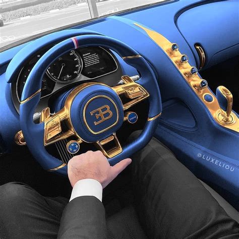 Bugatti Veyron Gold Interior