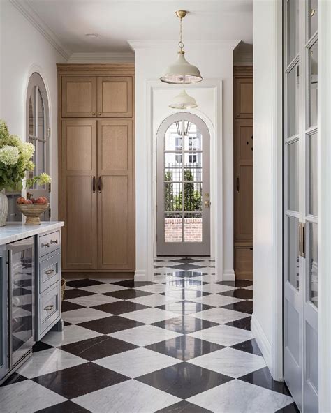 How to Design a Room with Checkerboard Floors