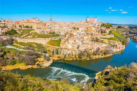 Walking Tour of Toledo Spain {Day Trip from Madrid} | Plain Chicken ...