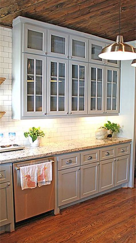 Gray Kitchen Floors With Oak Cabinets – Flooring Guide by Cinvex