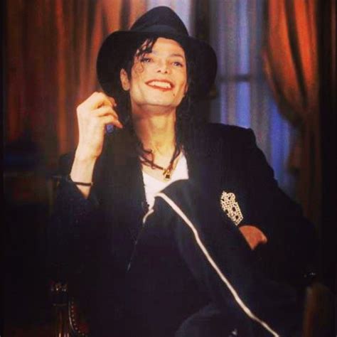 Laughter....his laugh is priceless Michael Jackson Wallpaper, Michael ...