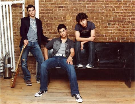 JONAS BROS - Disney Channel Stars Photo (282990) - Fanpop