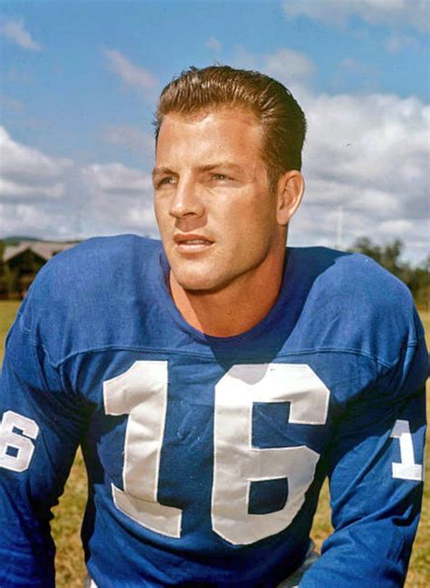 Pin by Derek Olsen on Vintage NFL | Nfl football players, New york football, New york giants