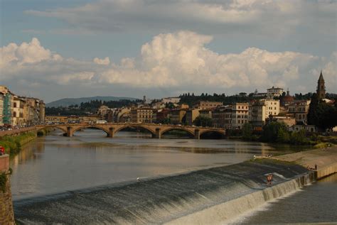 Florence, Italy. Arno River. 2011 | Arno river, Florence italy, Arno