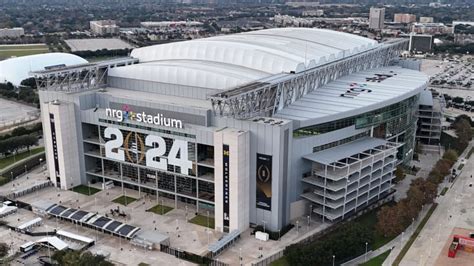 NRG Stadium capacity: How many people can fit in Houston stadium?