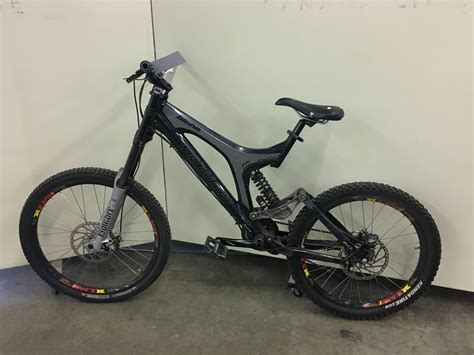 BLACK SPECIALIZED BIGHIT EXPERT FULL SUSPENSION DOWNHILL MOUNTAIN BIKE WITH HYDRAULIC DISK ...