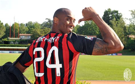 Kobe's childhood favorite football club AC Milan honors NBA legend