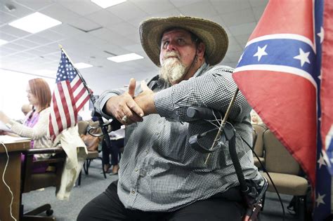 Board signals that ‘heroic’ Alamo defenders will stay in Texas history curriculum