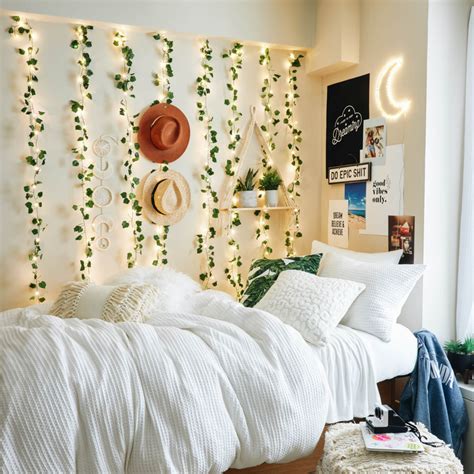 The Cutest Dorm Bedding Sets We're Loving for 2024 - College Fashion