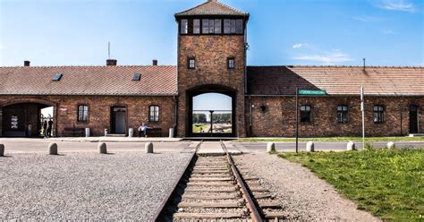 Auschwitz-Birkenau i kopalnia soli w Wieliczce: Jednodniowa wycieczka i ...