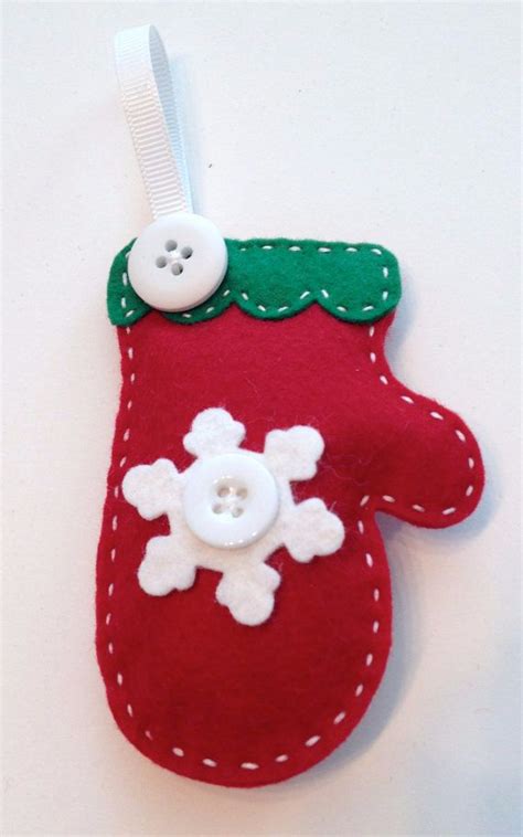 39 Cute Homemade Felt Christmas Ornament Crafts – to Trim the Tree | family holiday.net/guide to ...