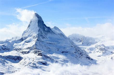 4 of the most beautiful peaks in Switzerland