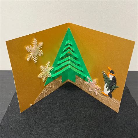 Golden Pop-Up Christmas Tree Card - PaperPapers Blog