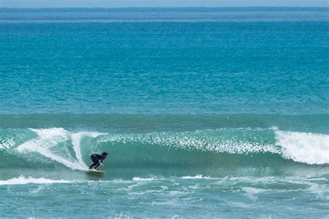 Goolwa Beach Surf Forecast and Surf Reports (SA - East Coast, Australia)