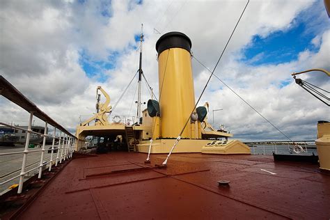 Asisbiz Icebreaker JM Suur Toll looking aft Lennusadam Seaplane Harbour ...