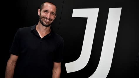 Football news - Euro 2020 winner Giorgio Chiellini signs two-year ...